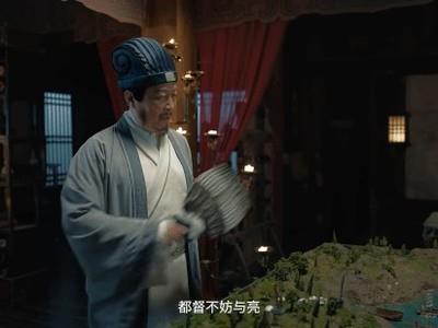 唐国强再度饰演诸葛亮，B站上线三国群英传赤壁之战全新视频