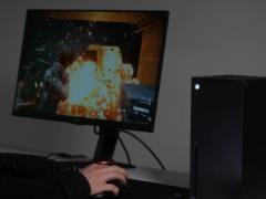 发烧友改造，微软Xbox Series X中装入PC并保留光驱功能